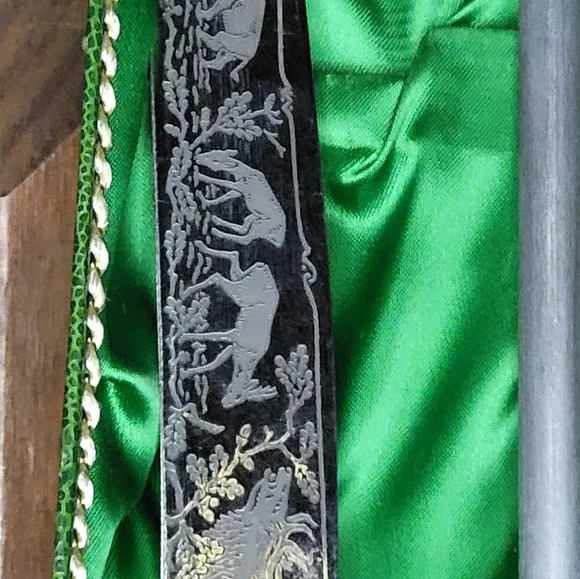 Elegant Carving Set with Wooden Handles - Picture 6 of 11